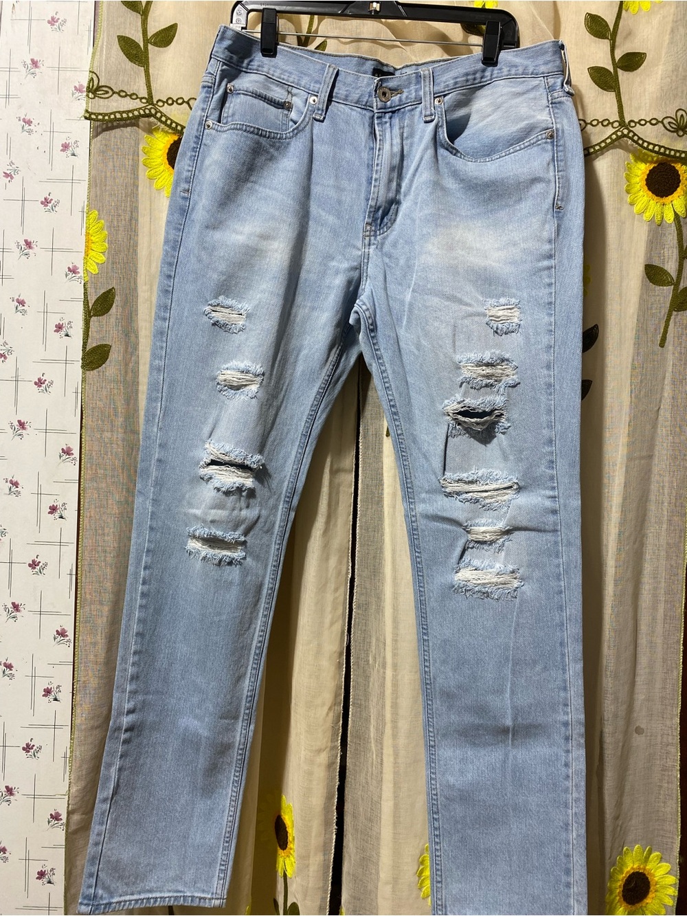 Bullhead Light Blue Distressed Straight-Leg Women's Jeans
